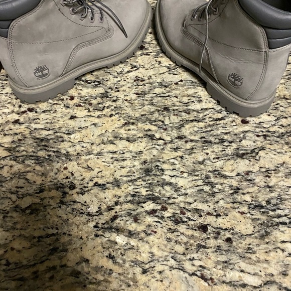 Gorgeous Timberland boots. - Picture 4 of 5